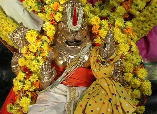 lakshmi narasimha swamy temple in yadagirigutta